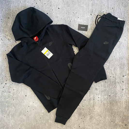 Nike Tech Fleece (New Season)